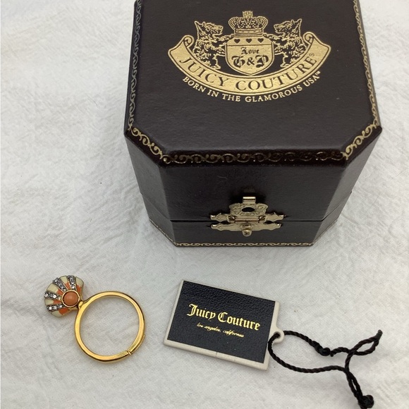 Juicy Couture Clamshell Ring size 6 - Picture 3 of 3